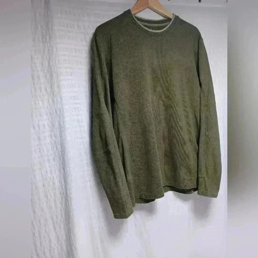 COPY - Kuhl Organic cotton crew neck long sleeve shirt.  Men's size L